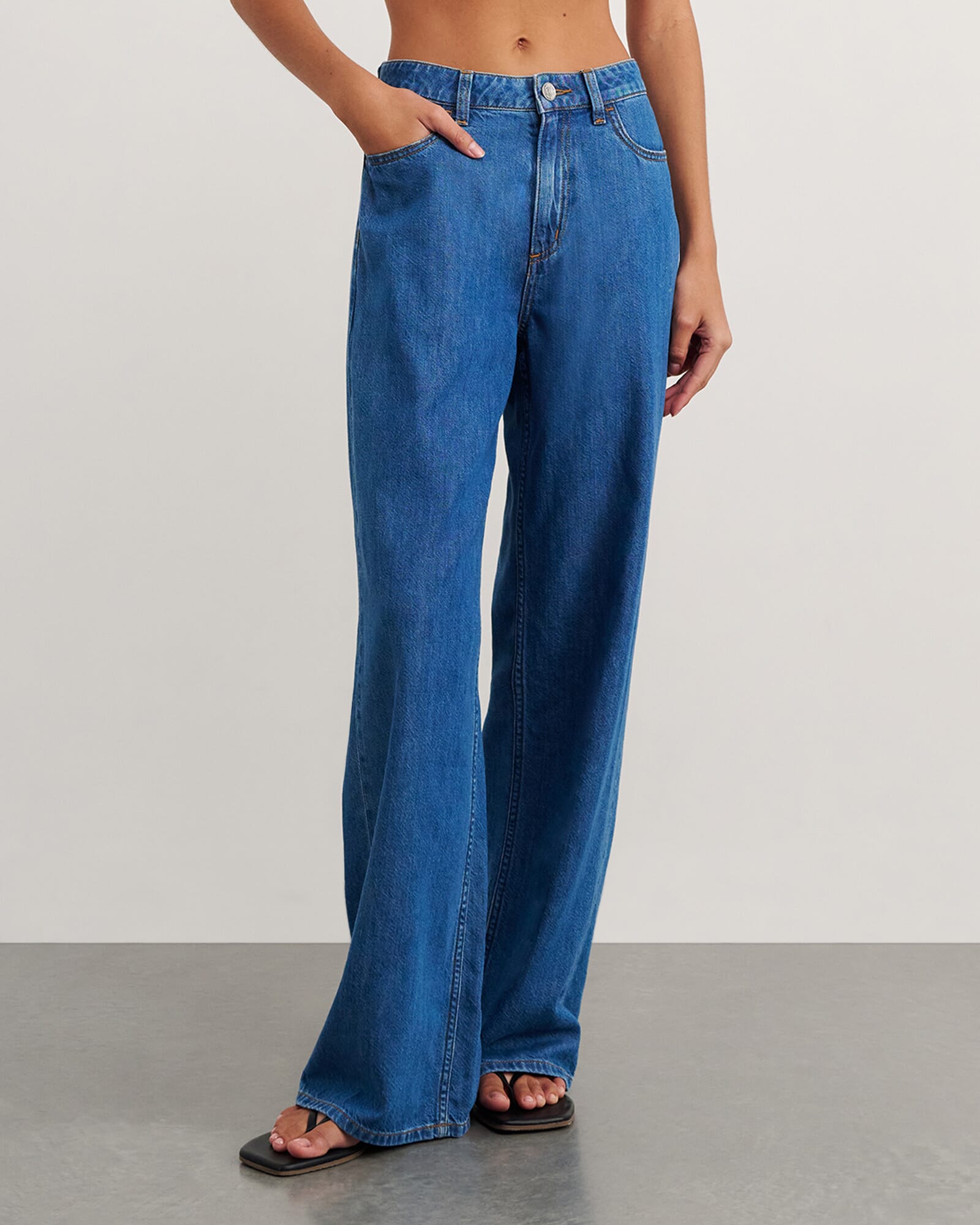 Loe Mid Rise Jean