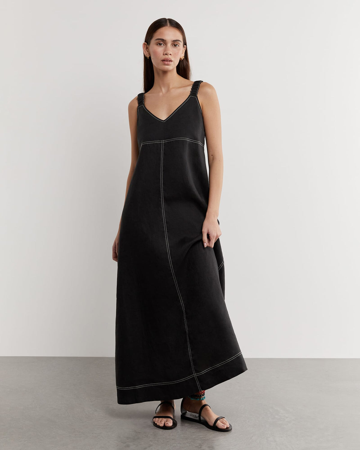 sara linen midi dress Affordable Bridesmaid Dresses This dress is perfect Wailea Sunset Ombre Maxi Rentals:5 Day Rental