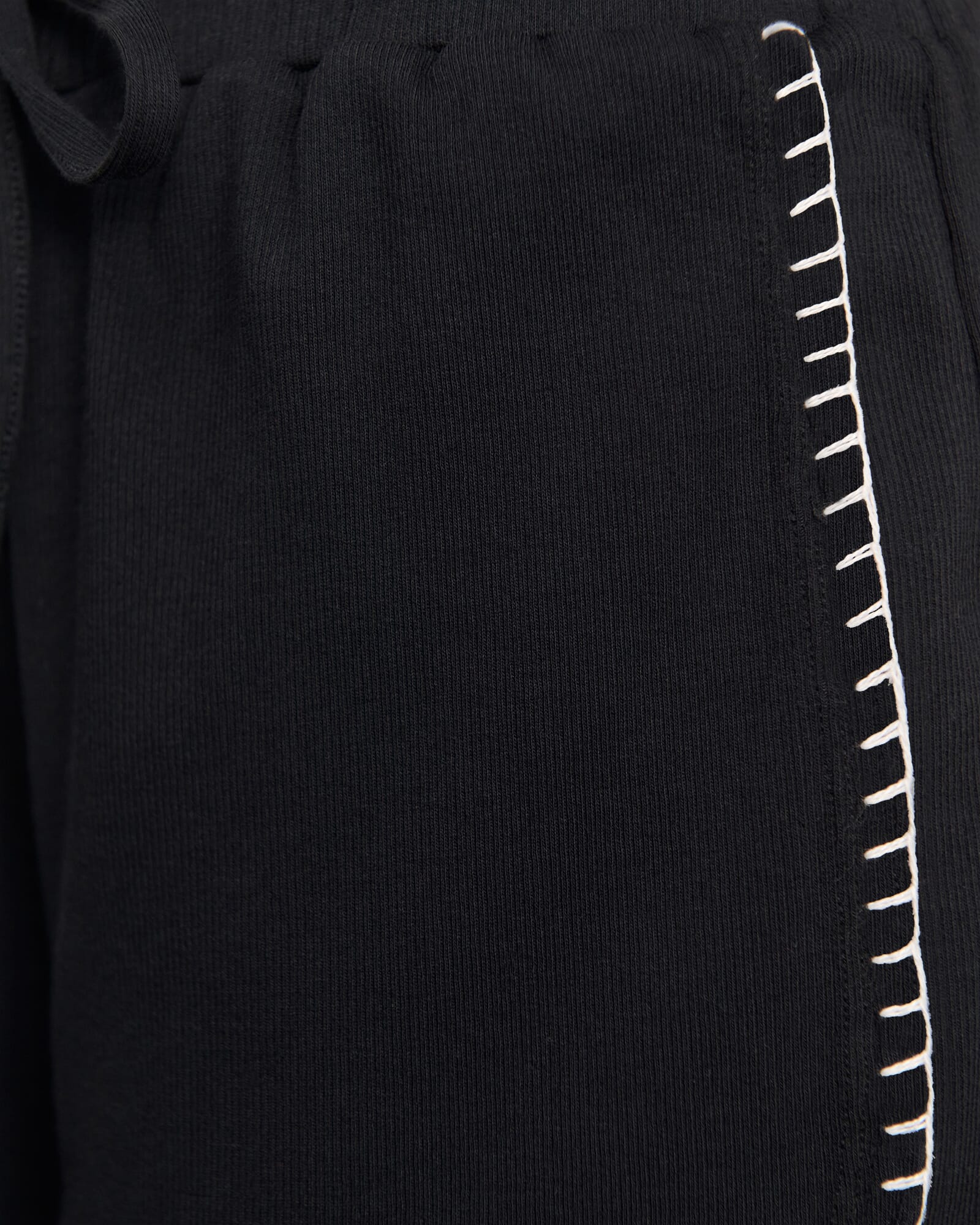 JAG celina blanket stitch short black