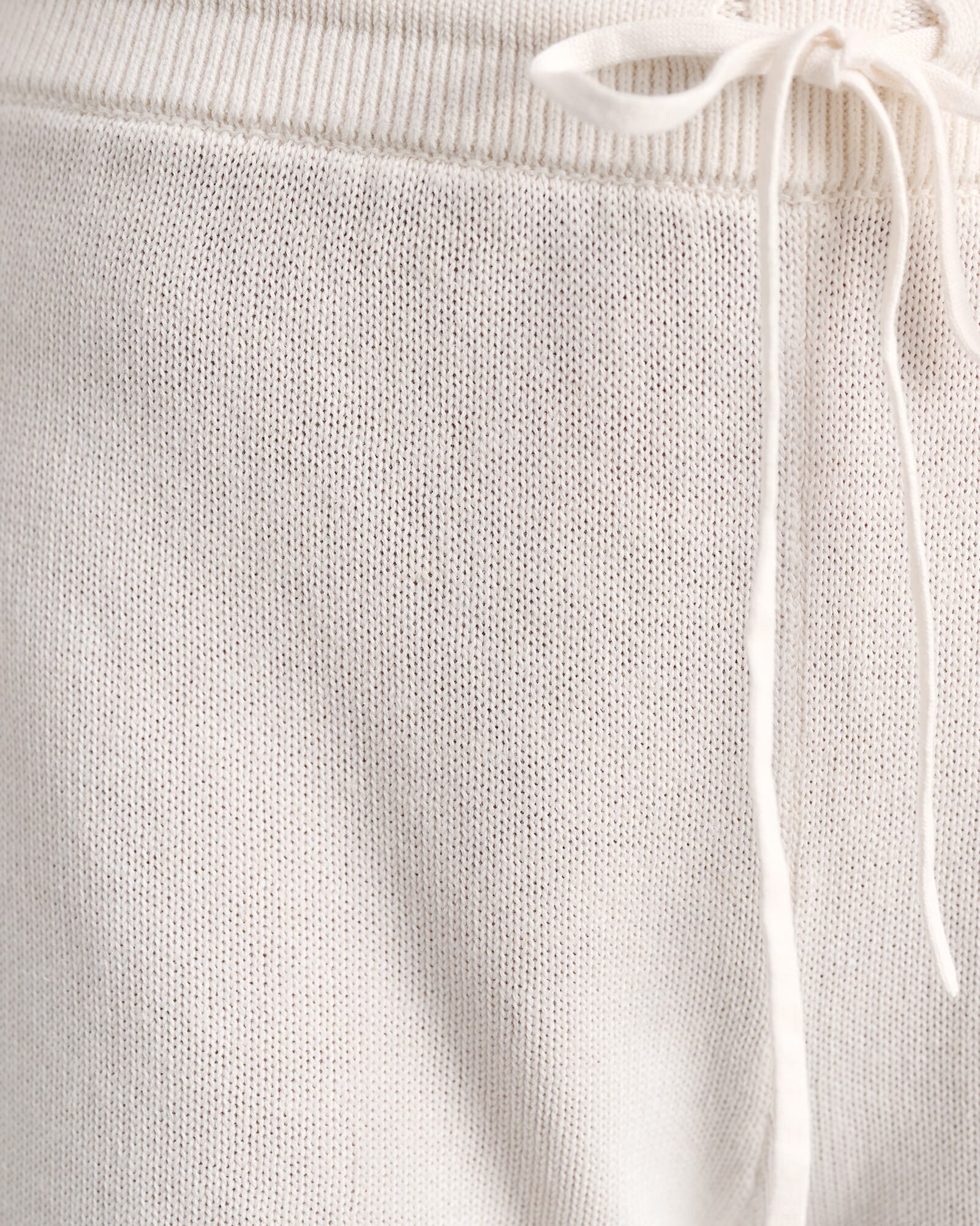 JAG brita knit pull on short milk
