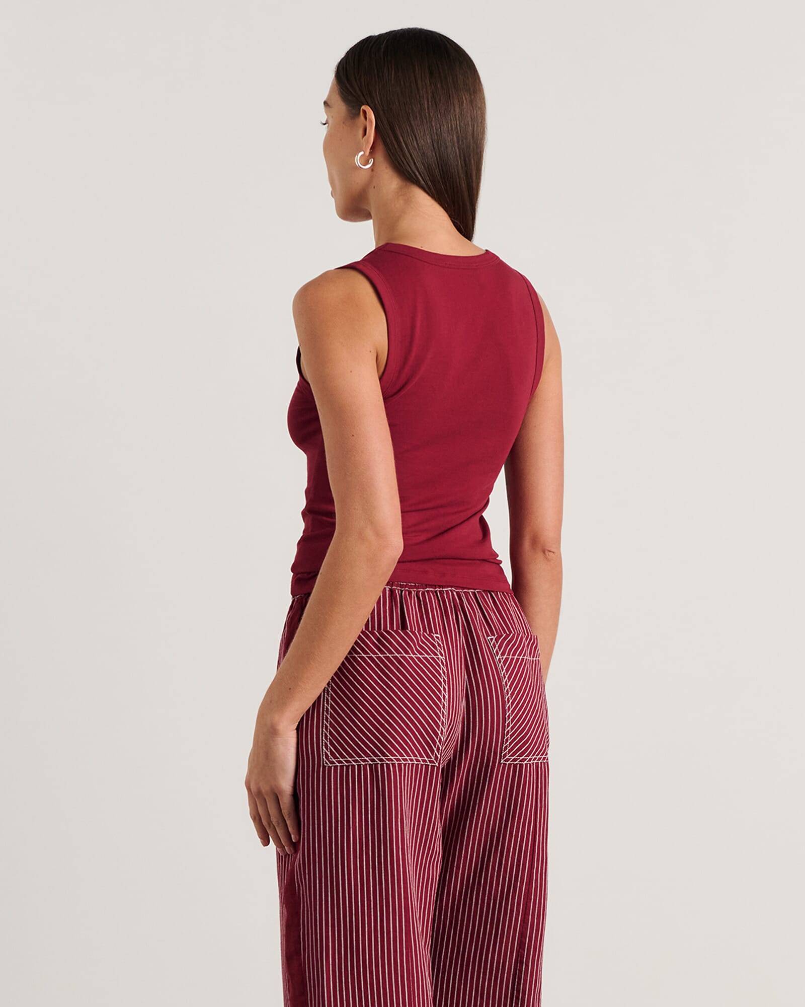 JAG dakota v neck tank burgundy