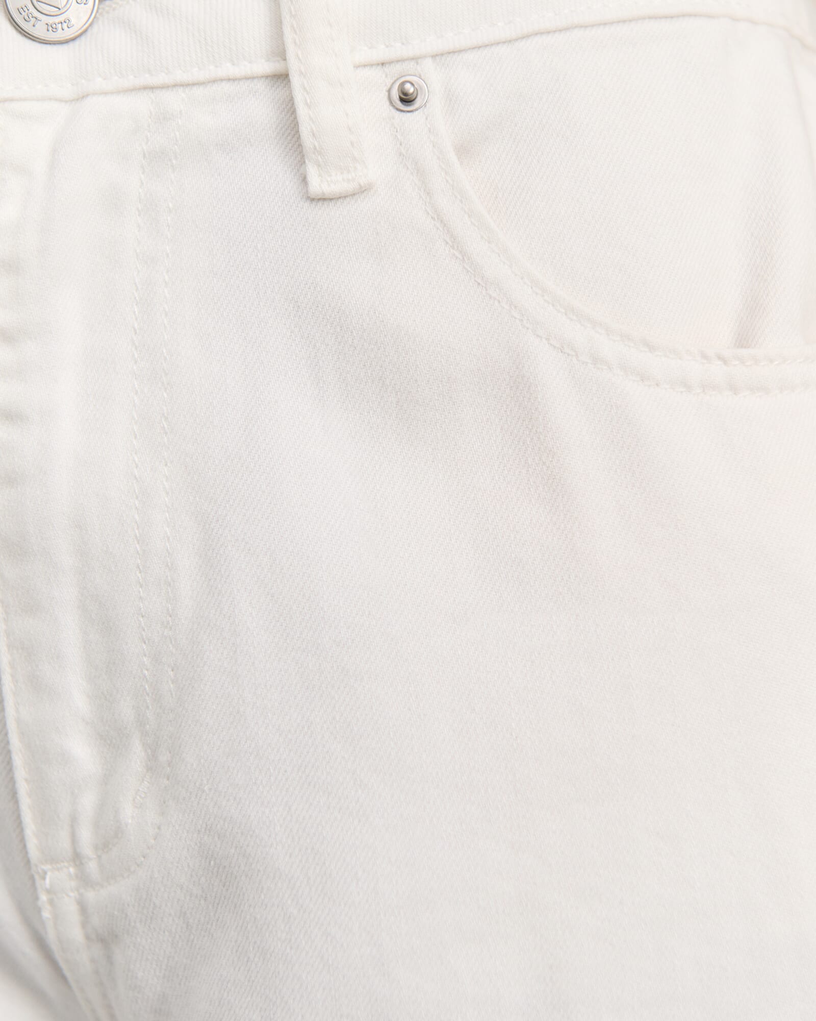JAG carrie slouch jean white
