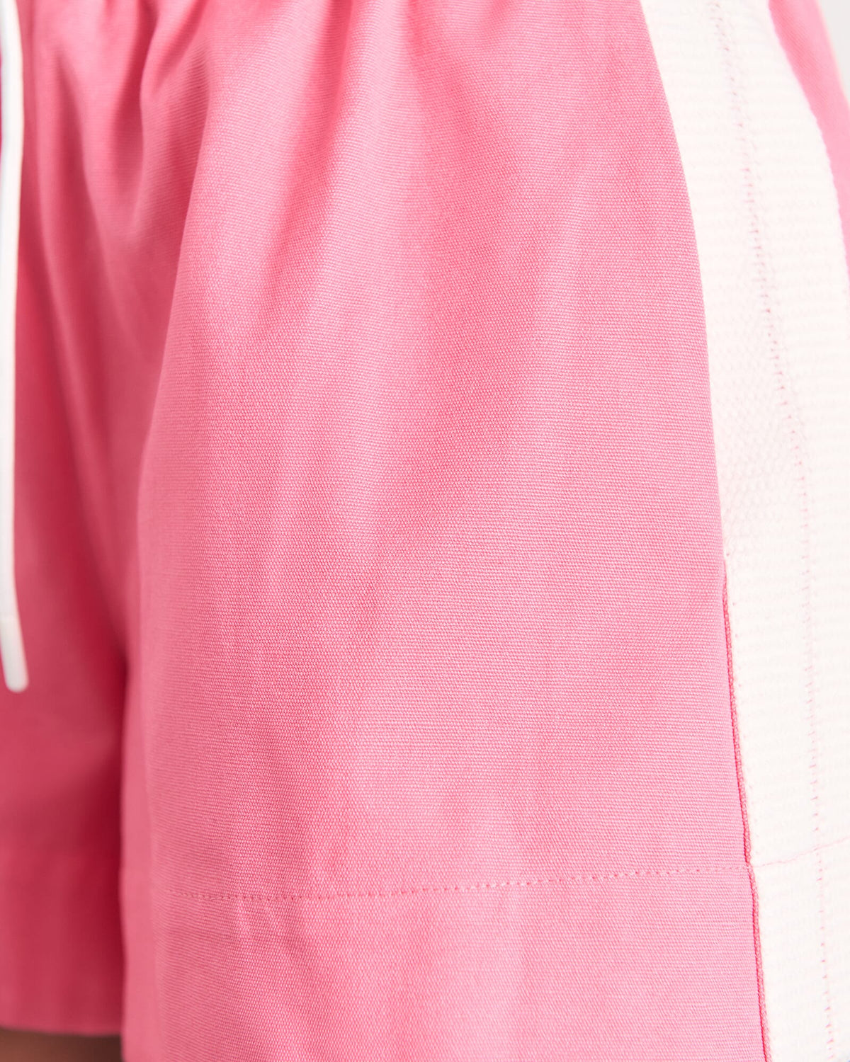 Pia Canvas Contrast Short