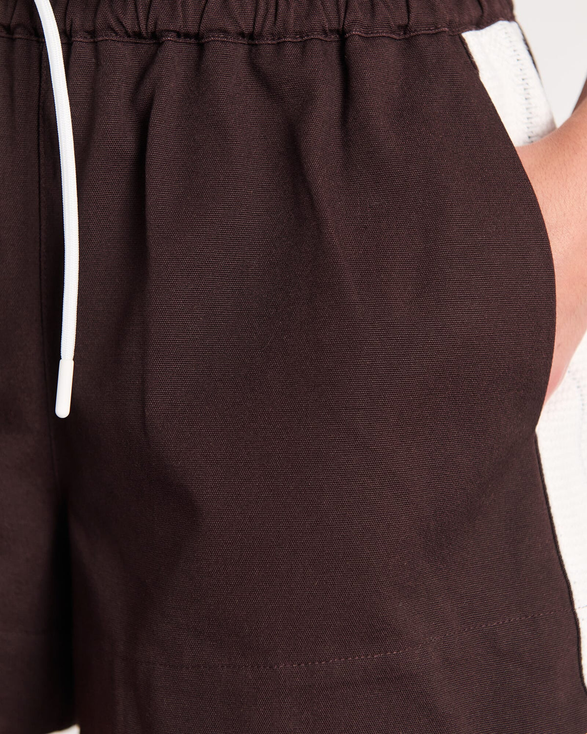 Pia Canvas Contrast Short